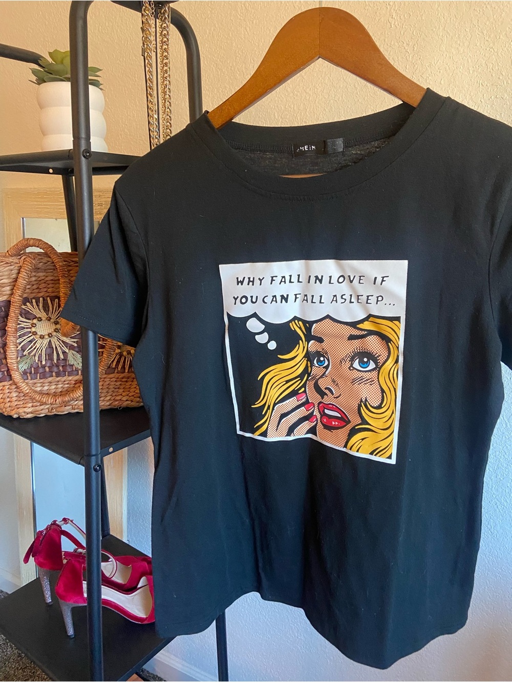 Black Graphic Comic-Print Women's Tee - Unbranded